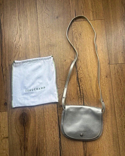 Longchamp silver pebbled - longchamp,